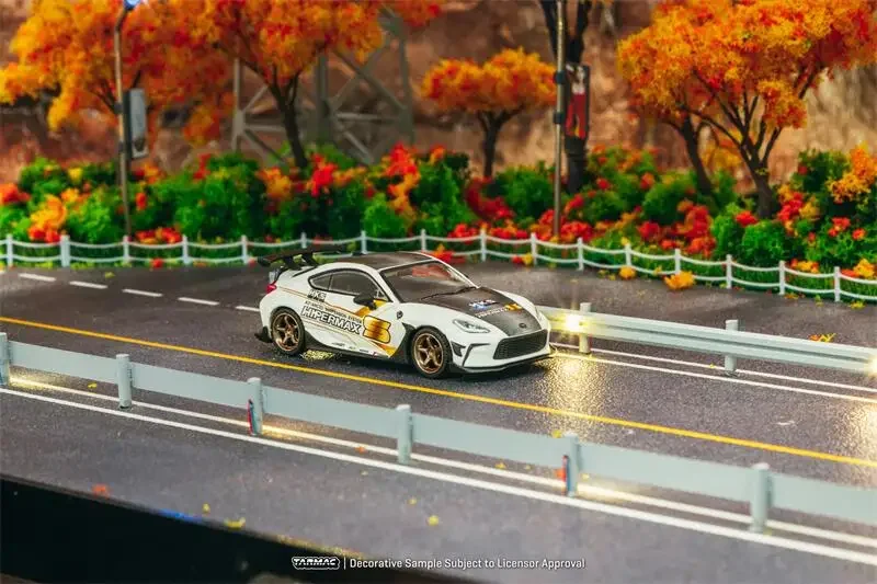 Литая под давлением модель автомобиля Tarmac Works 1:64 GR86 HKS HIPERMAX