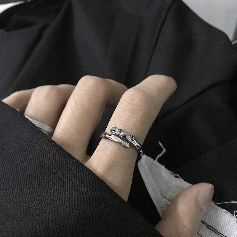 Share Simple Cold Sle Open Small Gem Embellished Personali Men and Women Couple Trendy Index Finger Tail Ring