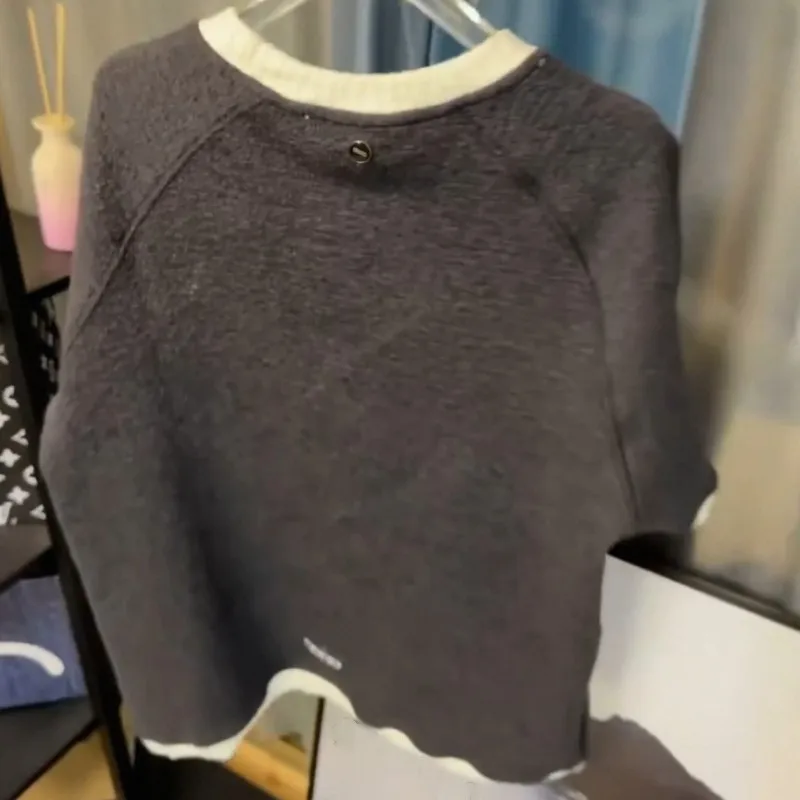 Фото Летние модные повседневные футболки GOODBRAND 26SS с контрастными краями, черно-белые, для мужчин и женщин, с круглым вырезом, с коротким рукавом №2