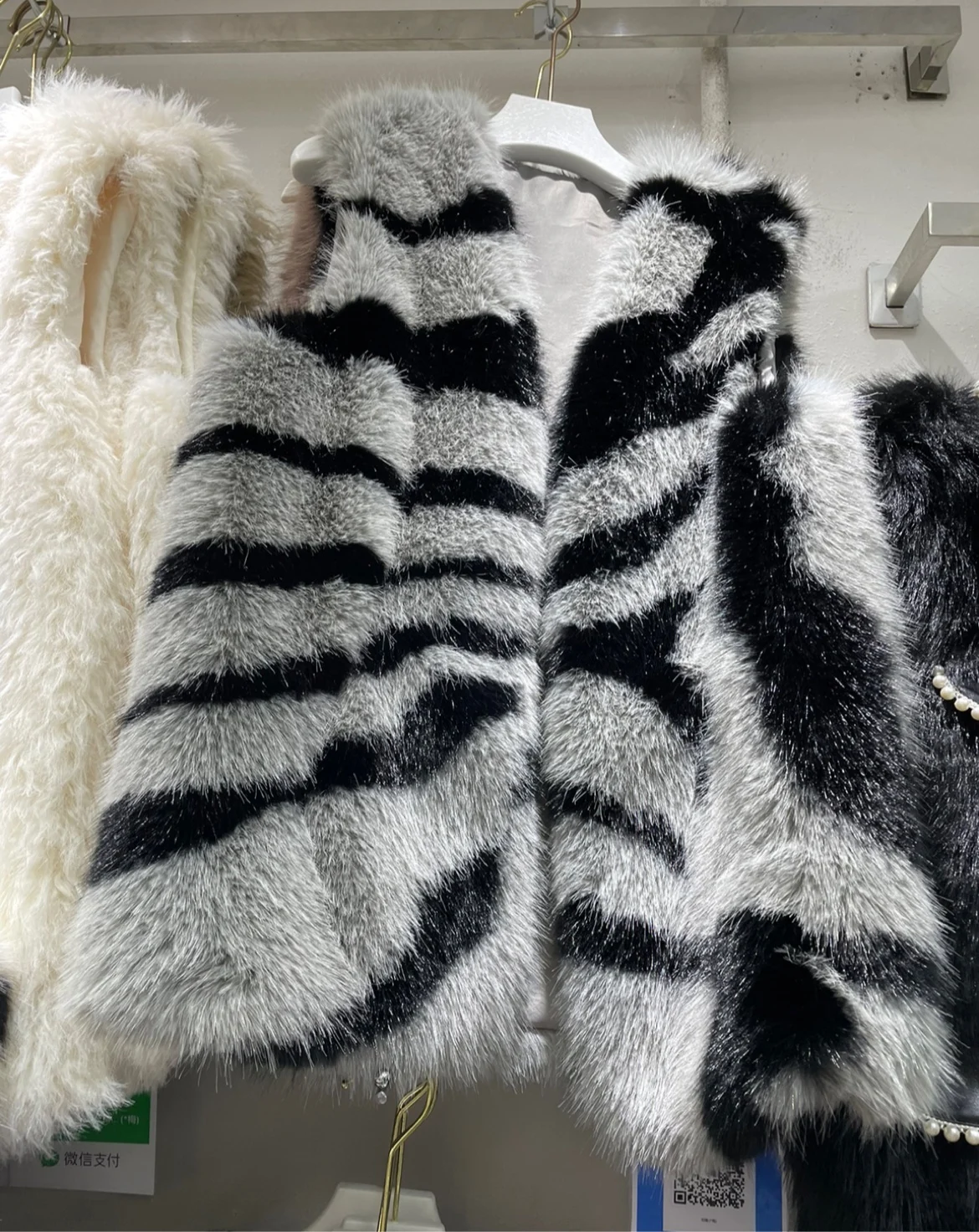 2022 New Autumn Winter Zebra Pattern Imitation Mink Hair Women Vest Coat Net Red All-match V-neck Sleeveless Faux Fur Waistcoat