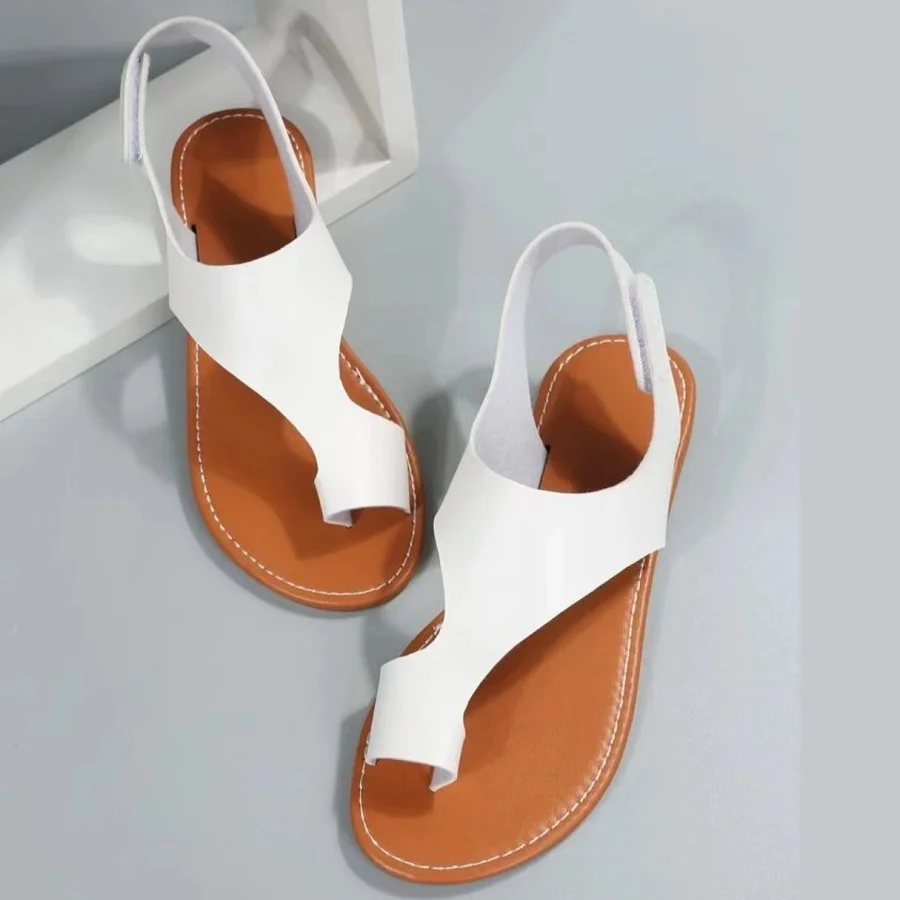 Сандалии женские на низком каблуке белые