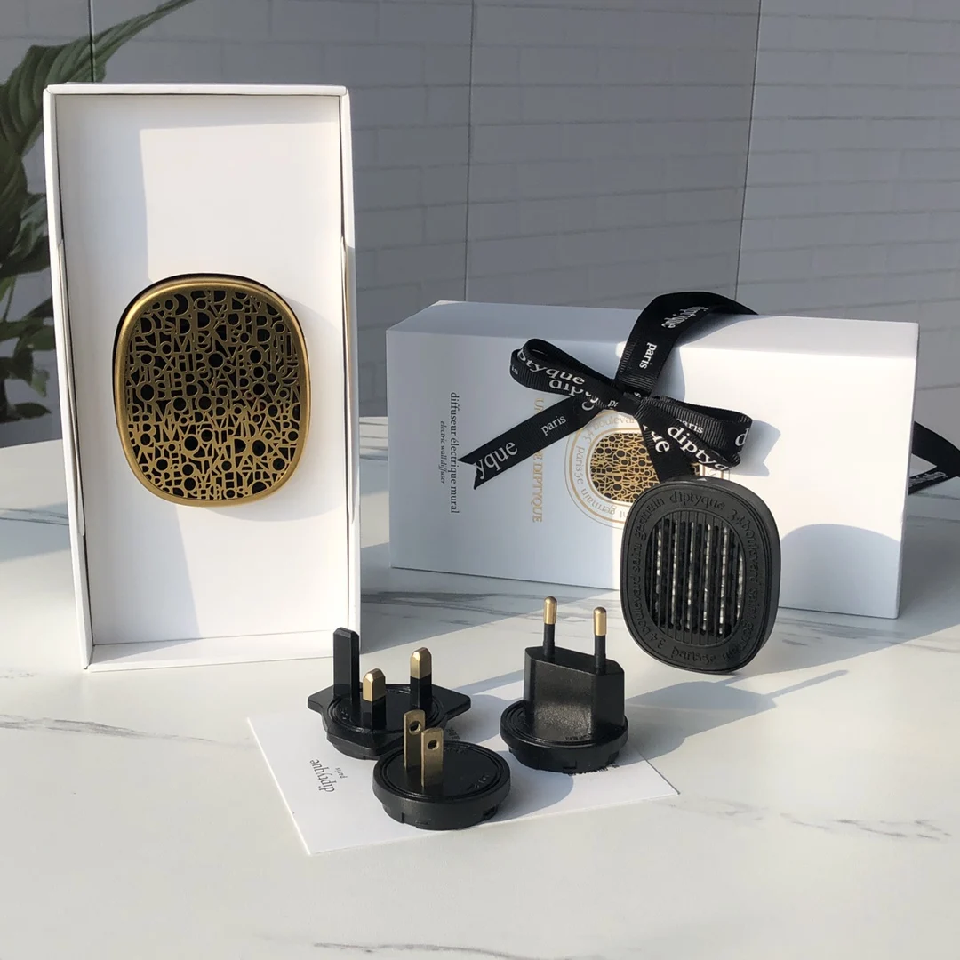

High Quality Electronic Car Diffuser with Baies 34 Fleur Roses Figuier Insert Car Perfume Air Fresheners Plug-in Portable Car Pe
