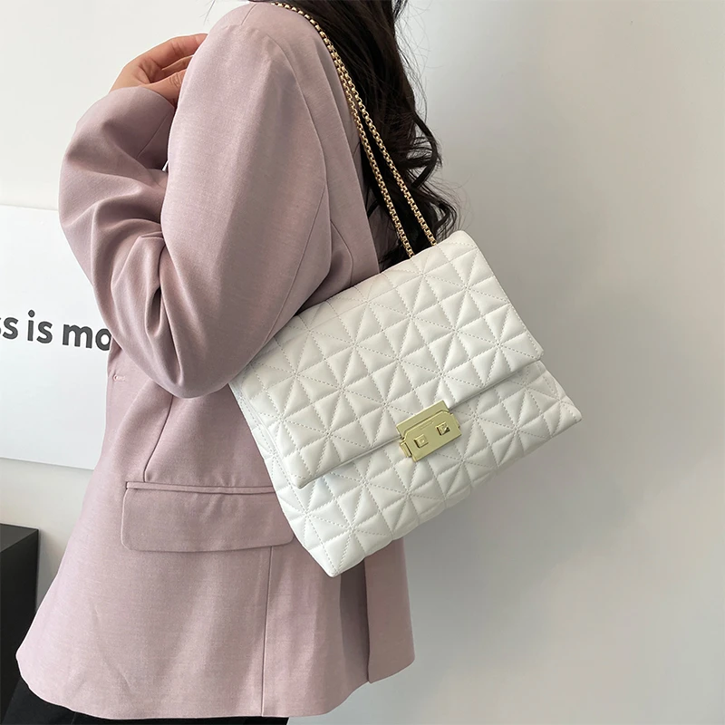 New Arrive Chain Shoulder Bags Travel Bags Leather  for Women Women 2023 New Summer Fashion Chain Shoulder Purses for Sale