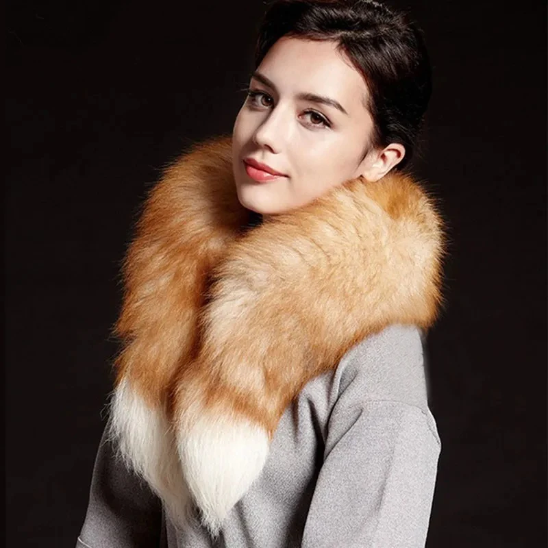Женский пушистый шарф с лисьим хвостом зимний теплый из натурального Лисьего