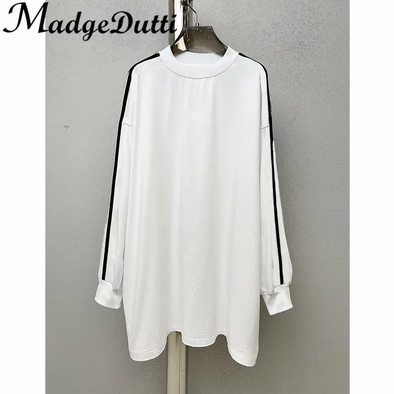 

12.24 MadgeDutti Distressed Ripped O-Neck Raglan Sleeve Contrast Color Letter Print Cotton Long Sweatshirt Women