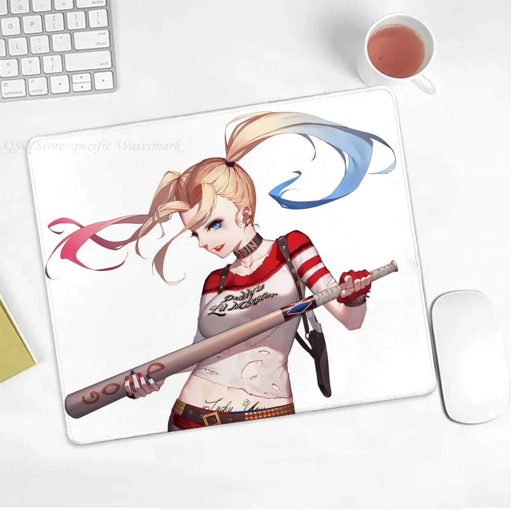 S-Suicide Squad H-Harley Q-Quinn Mousepad Small LockEdge Mouse Pad For Gamers Computer Desk Rectangular Anti-slip Rubber