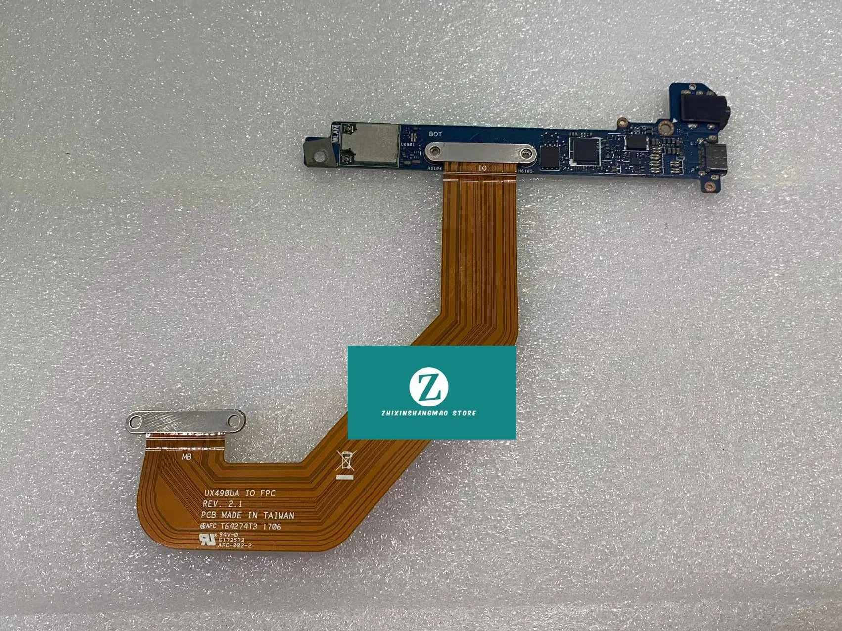 Подлинная плата зарядки аудиосистемы для ASUS UX490U UX490UA (art.: 3920cbcfc7b07) - 3920cbcfc7b07