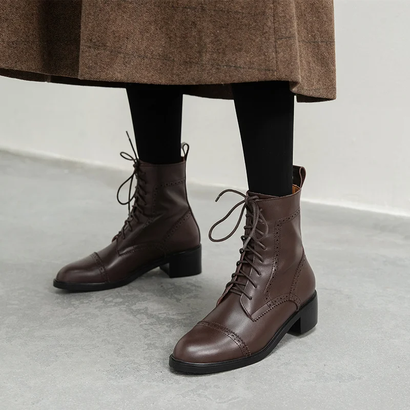 

Женские ботинки с острым носком, однотонные короткие ботинки на массивном каблуке, Осень-зима 2022