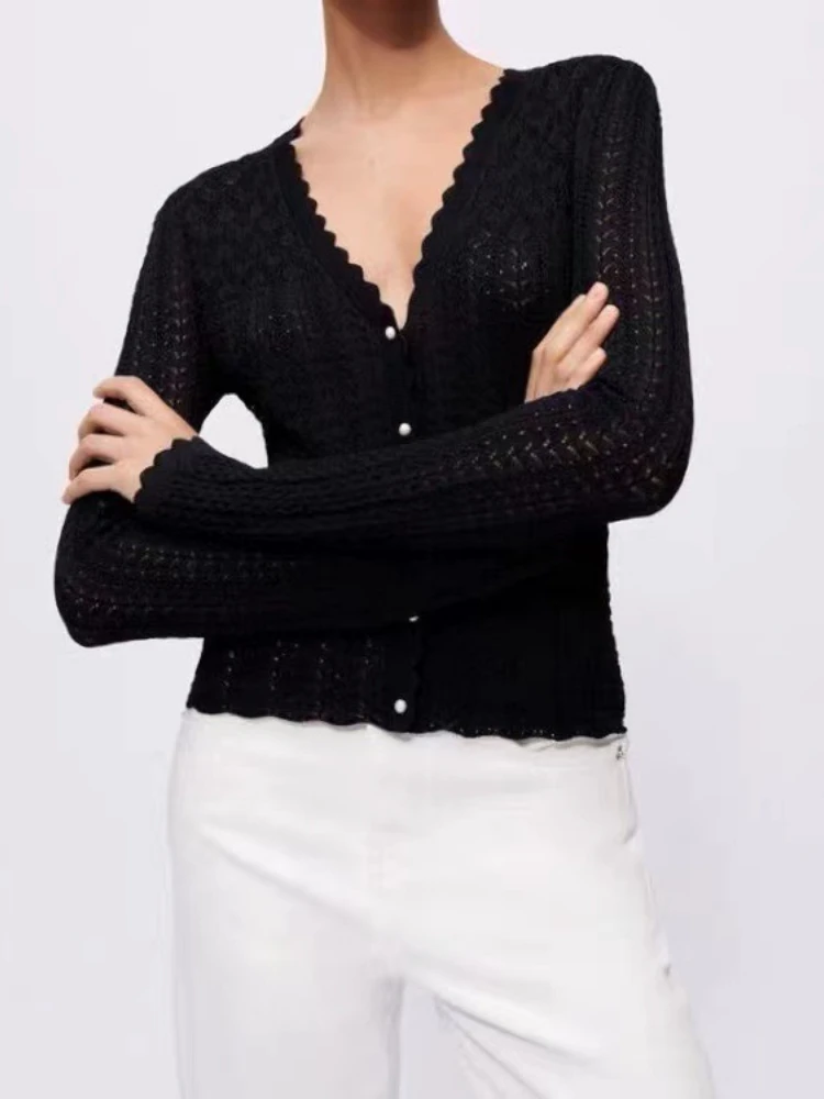 

2022 New Fall Winter Black Pearl Buttons Lace Edge V-Neck Hollow Knit Women Casual Cardigan