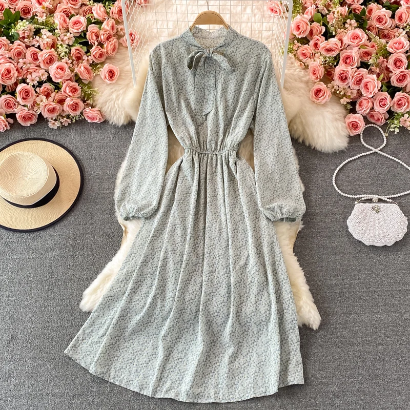 Женское винтажное платье с длинным рукавом розовое цветочным принтом в стиле