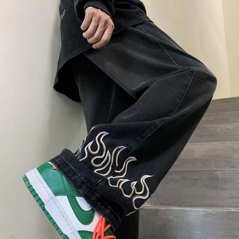 Y2k Flame Embroidered Jeans For Men Streetwear Multi-pocket Cargo Pants Fashion Straight Baggy Jeans 2023 Trend Trousers