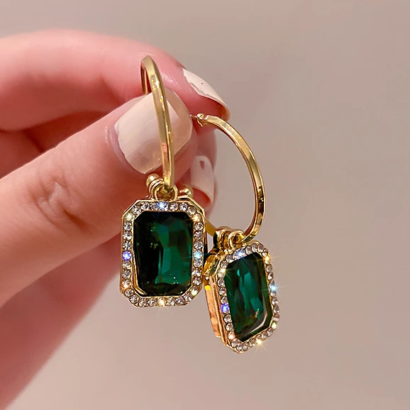 

2022 Brand New Luxury Green Color CZ Crystal Earrings Dangle Earring Women's Engagement Birthday Party Jewelry Gifts