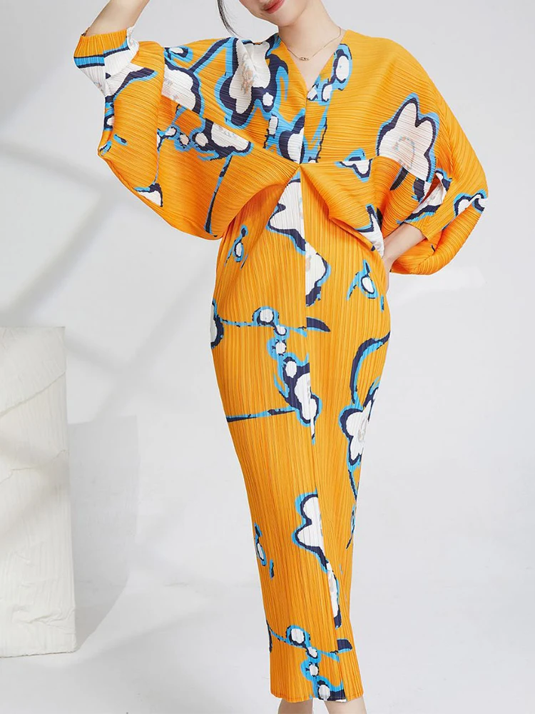 

Plus Size Women's Premium Feeling Temperament Dress V-neck Printed Bat Sleeve Fashion Pleated Long Dresses