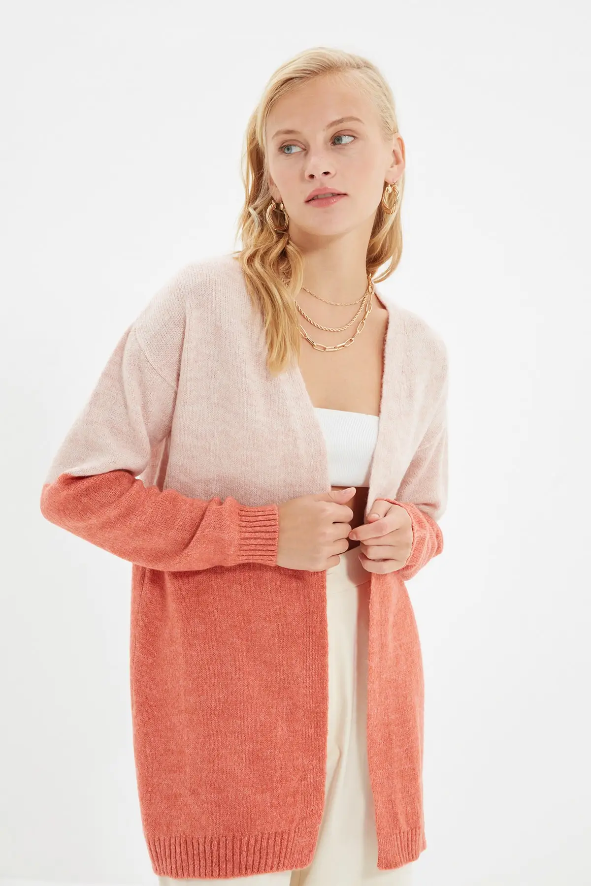 

Trendyol With Color Block Knitwear Cardigan TWOAW22HI0691