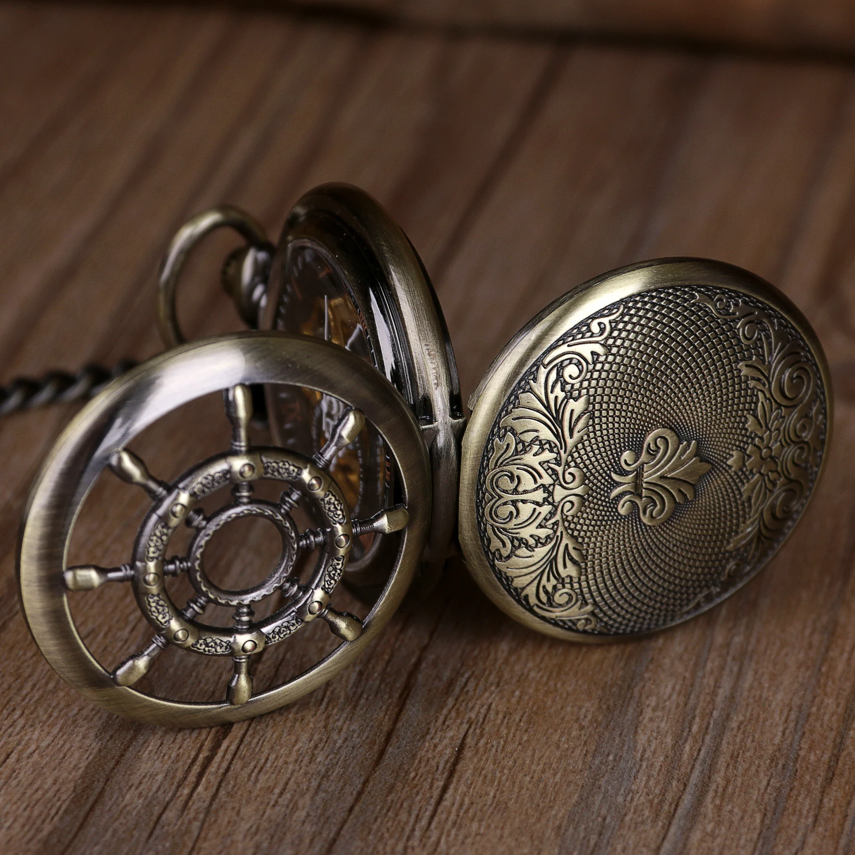 Double Opening Rudder Design Vintage Mechanical Pocket Watch Roman Numeral Display With Chain Pendant Men's Women's Gift