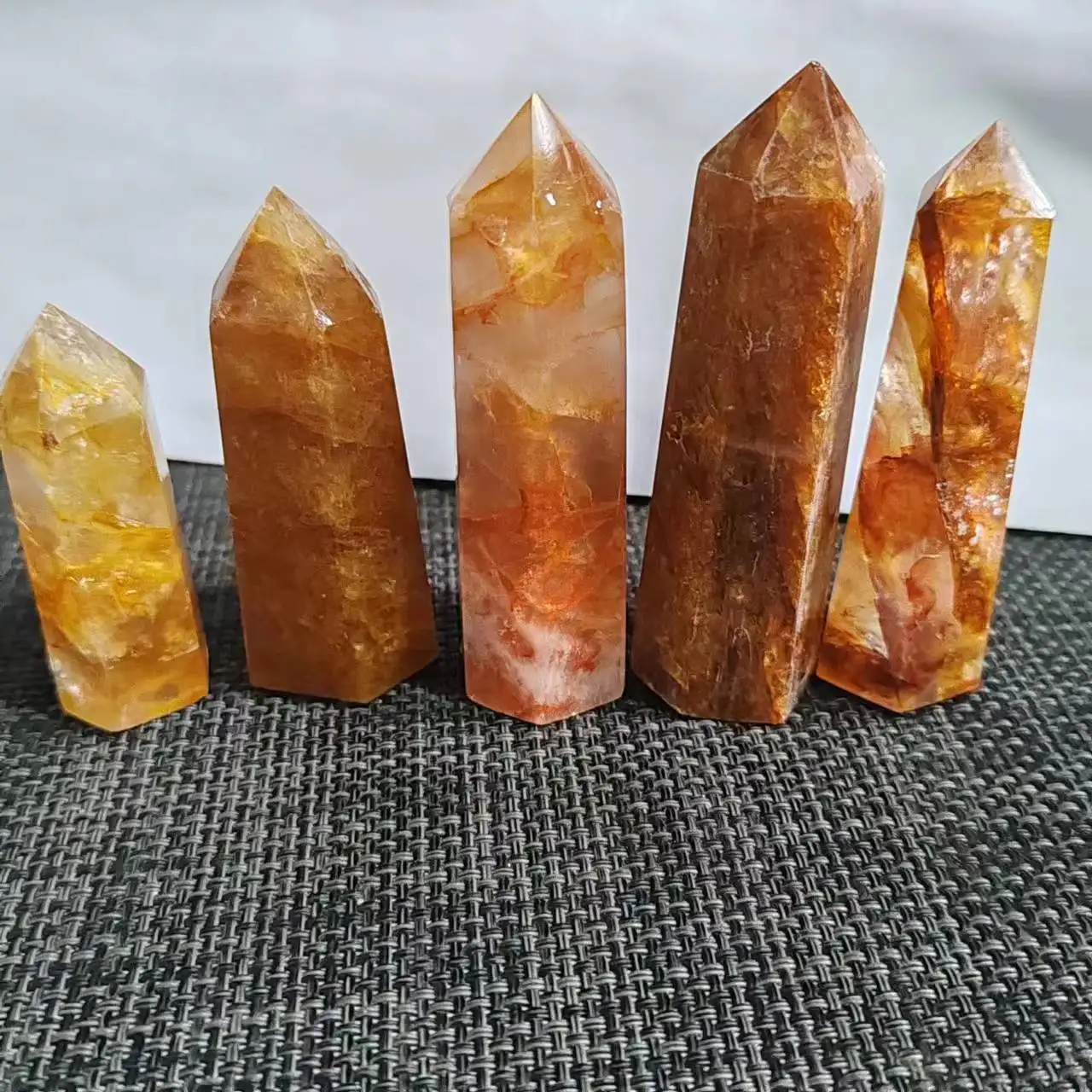 

Натуральная Кристаллическая Целебная Башня, Золотая Колонна-скульптор, Шестиугольный Обелиск, Фэн-шуй, Декоративный Офисный Стол