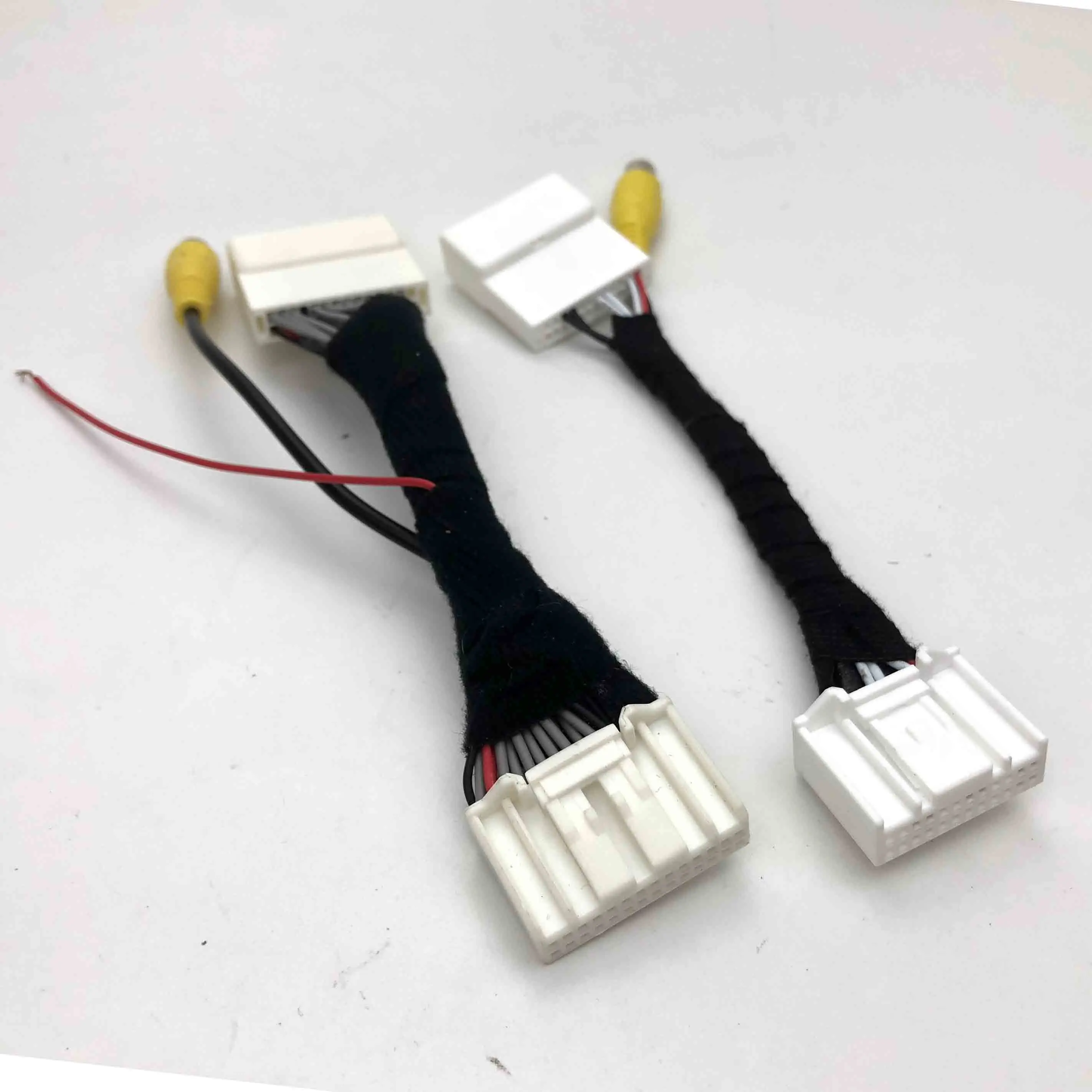 Фото Кабель адаптера VKAUTO C24 C28 Pin для Toyota Yaris III 2014 ~ 2019 Oem Unit с камерой заднего вида №2