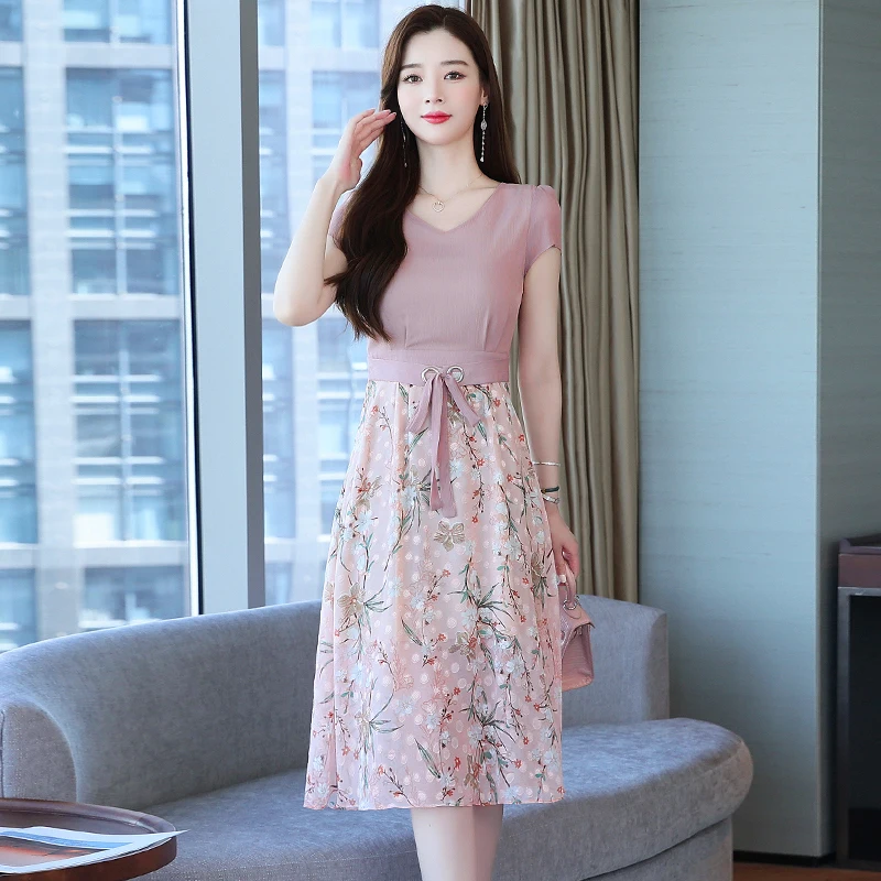 

Fashionable Korean Version 2023 Summer Middle-aged Women V-neck Printed Dress Hot Selling Short Sleeve Womenswear Clothing T389