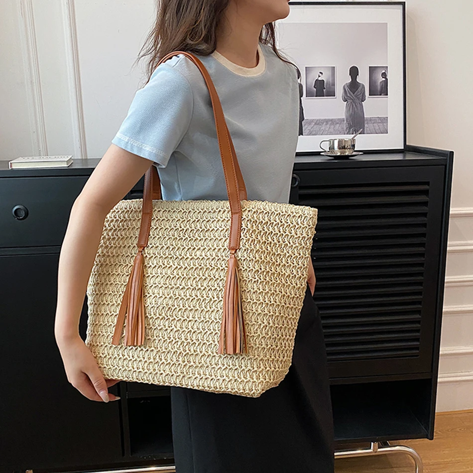 Luxury Casual Straw Weave Tassel Tote 2023 Summer Trend Beach Bags Large Capacity Fashion Shopper Shoulder Bag Female Handbags