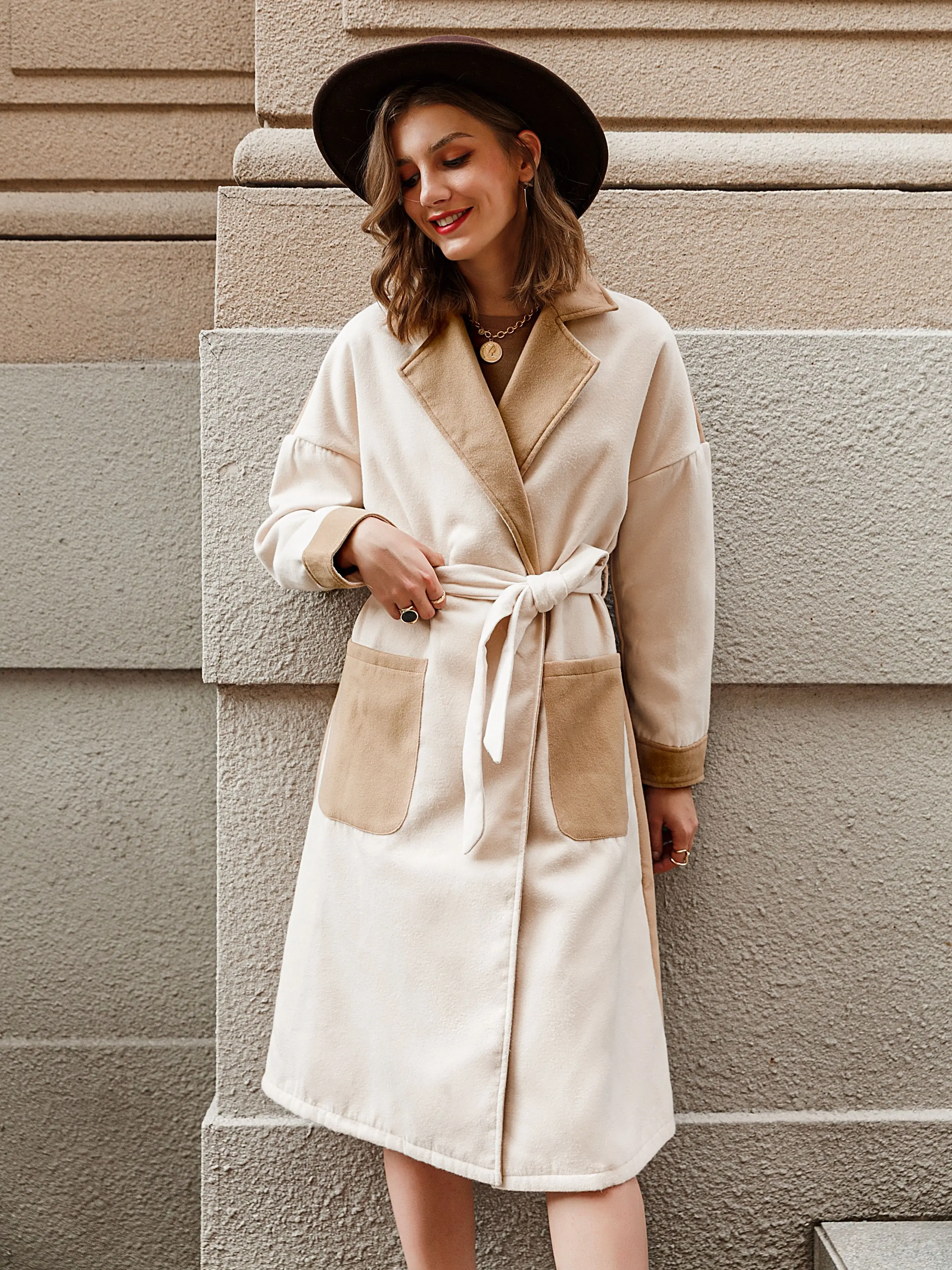 Женское офисное пальто Simplee camel теплое шерстяное с длинным рукавом на шнуровке