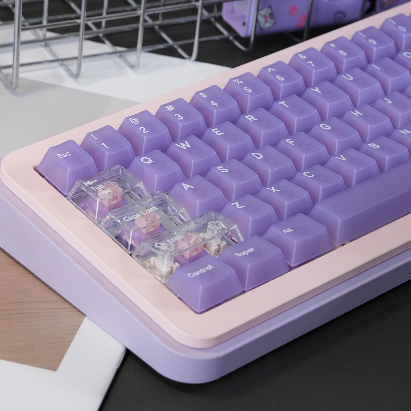 Фото Туманные фиолетовые полупрозрачные колпачки для клавиш для ПК с RGB-подсветкой Cherry Profile, колпачки для клавиш с УФ-принтом для переключателей Cherry MX, игровые клавиатуры №1