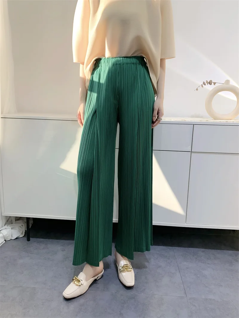 

New Spring and Summer Small Fold Wide Leg Flare Pants Women's Relaxed Casual Pleated Pants with Front Split High Waist
