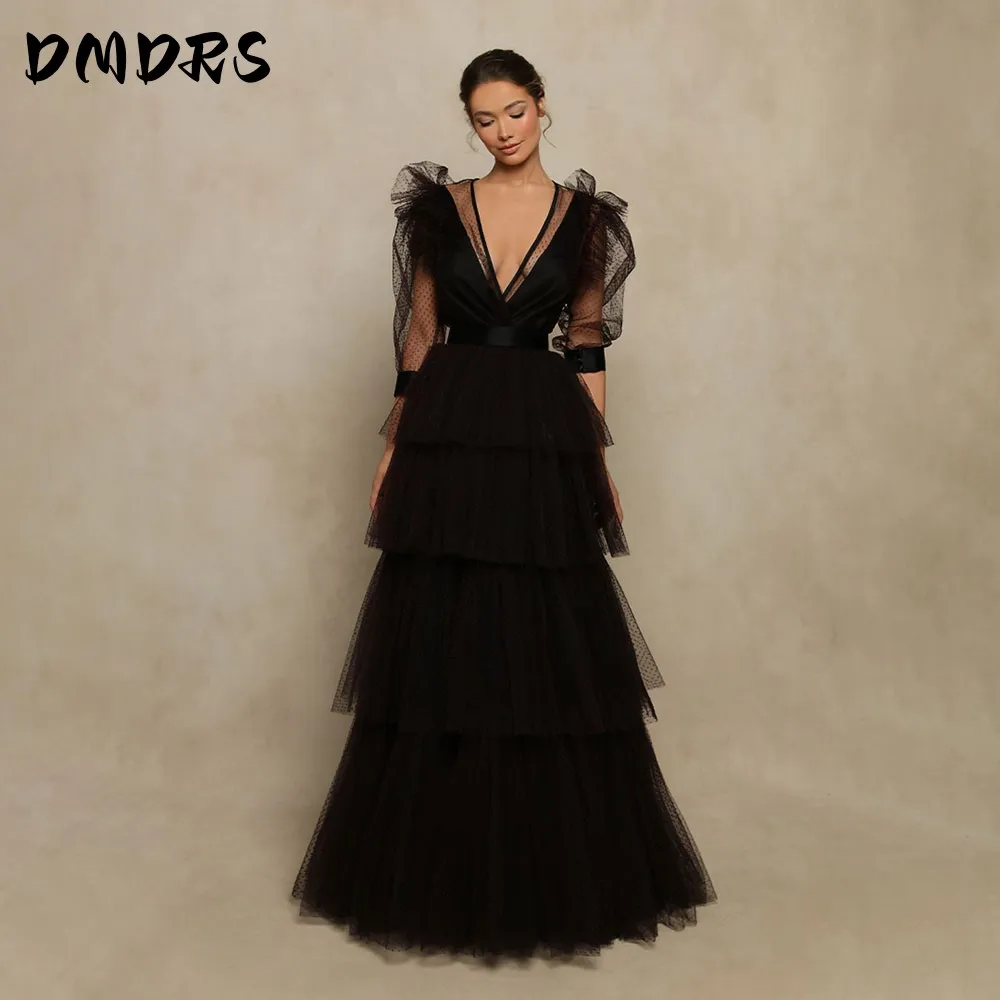 

Женское платье с длинным рукавом и V-образным вырезом