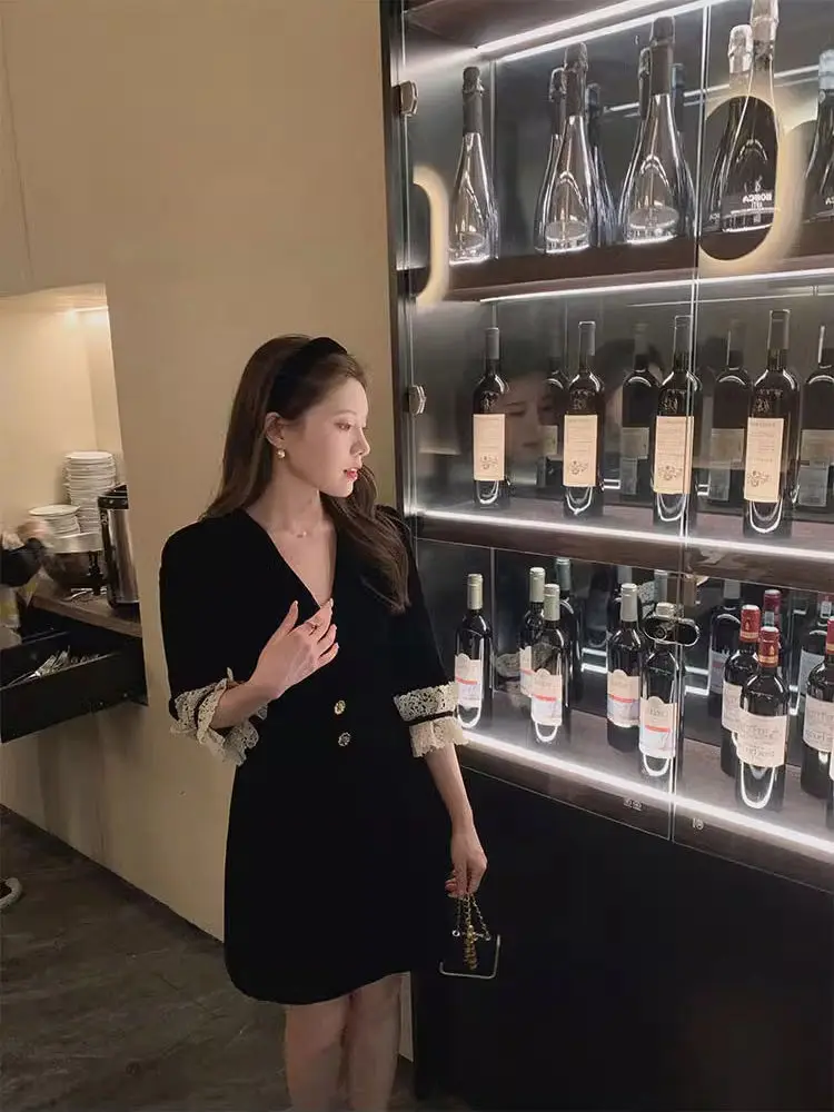 Korejepo Черное легкое роскошное платье в стиле Хепберн с длинными рукавами 2024