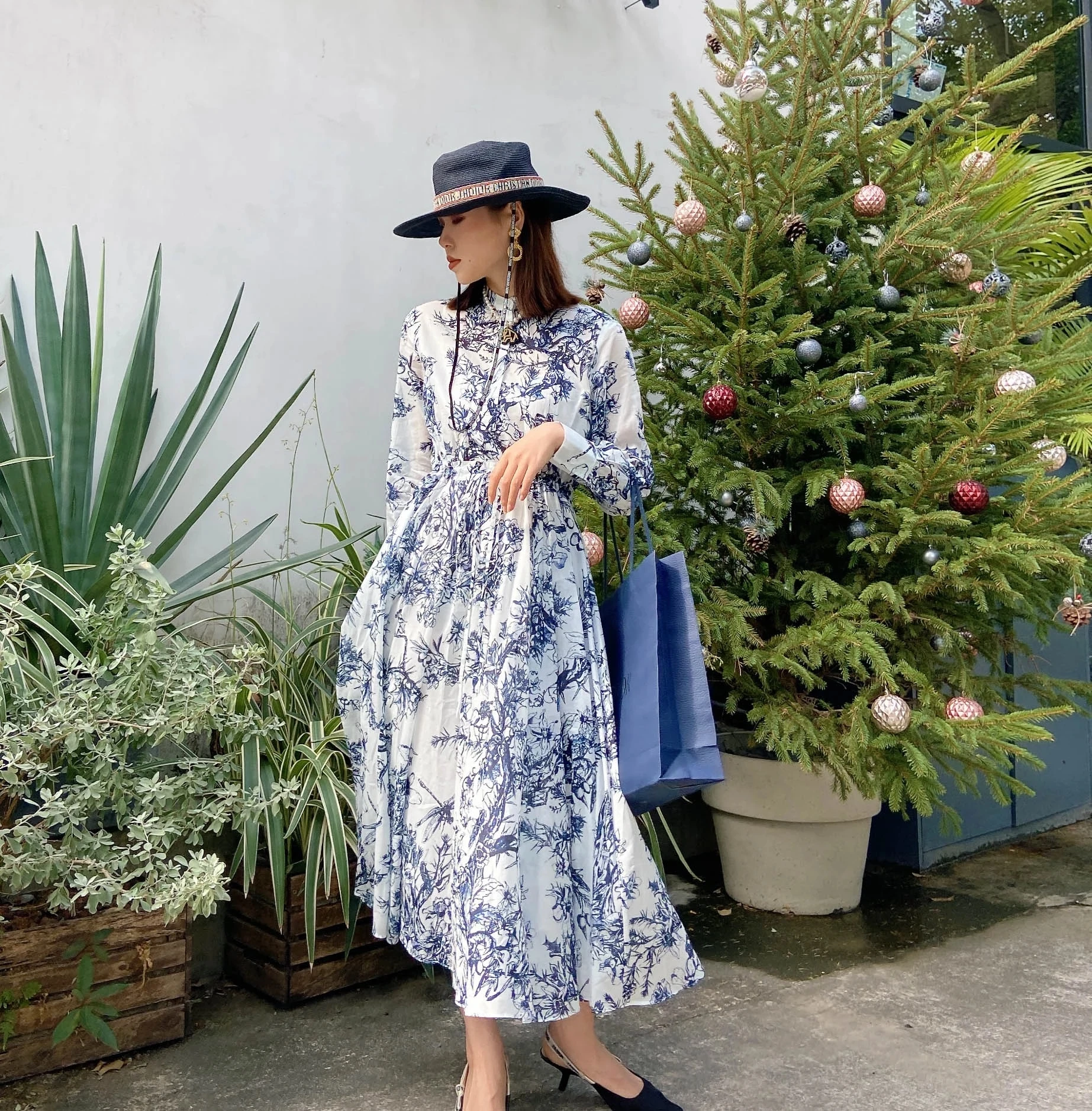 Женское платье с воротником-стойкой комплект из двух предметов платья средней