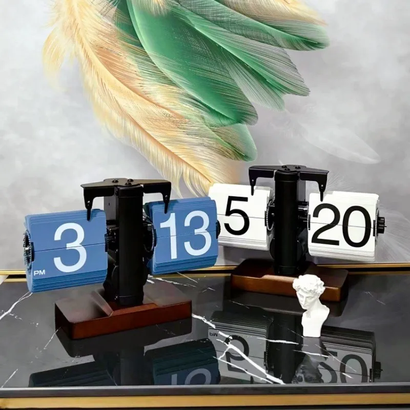 Новейшие автоматические часы для поворота страниц с отображением даты недели