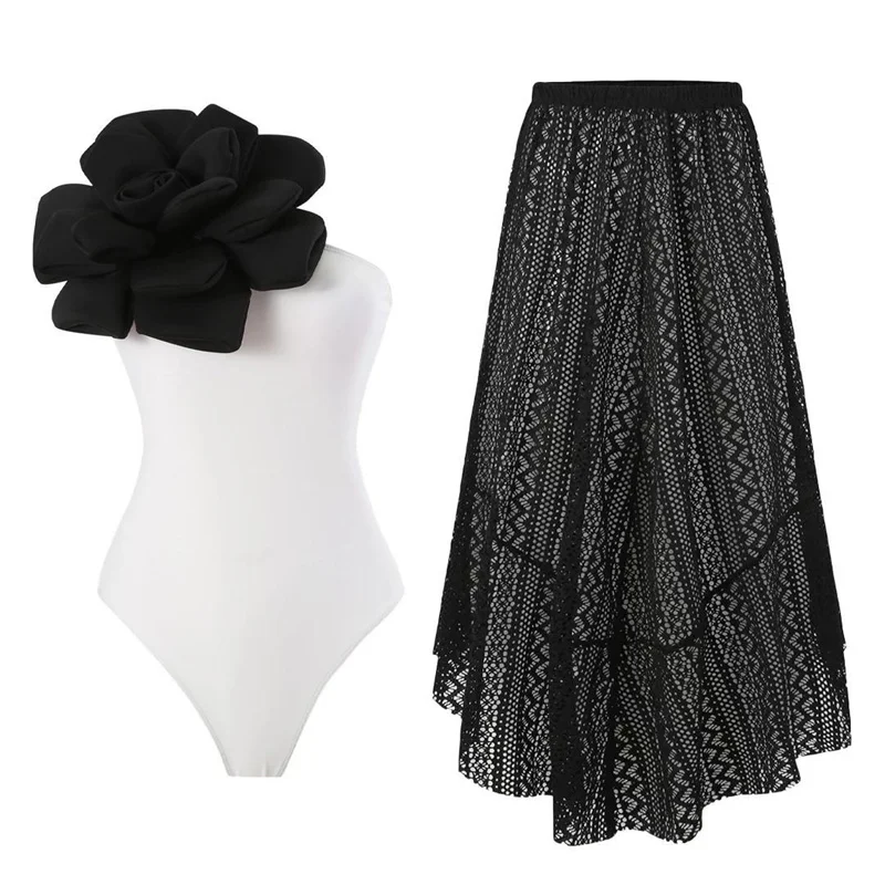 Рисунок 5 - Слитный купальник с 3D цветами для женщин с саронгом