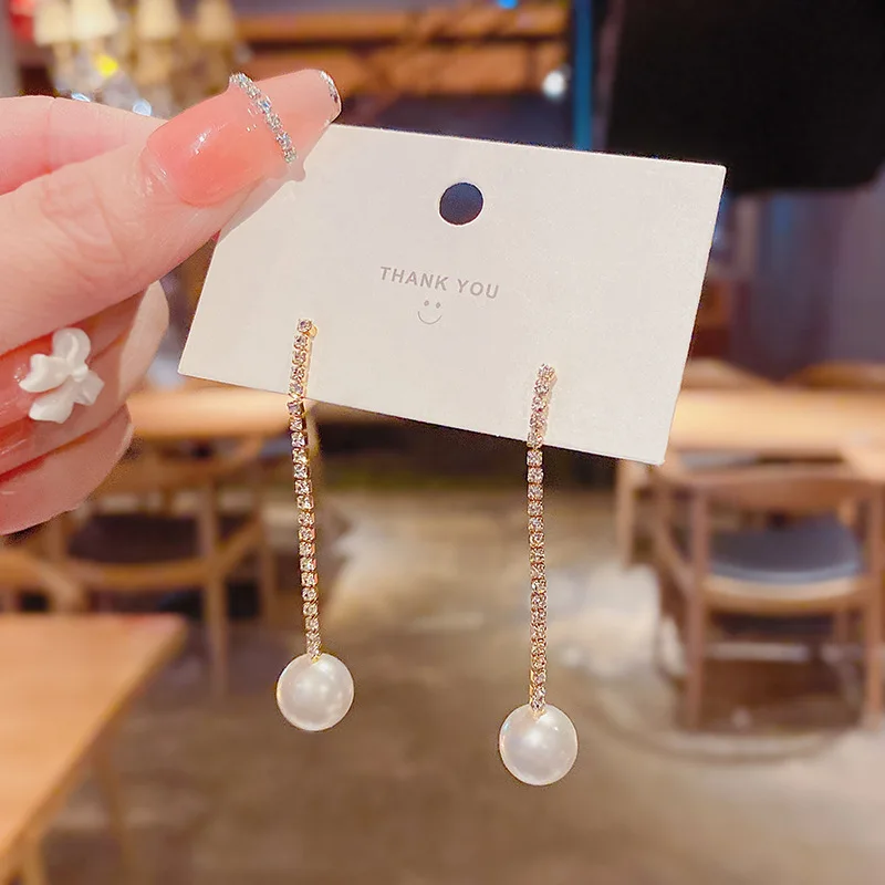 Серьги-гвоздики женские с жемчугом простые корейские украшения в стиле мори