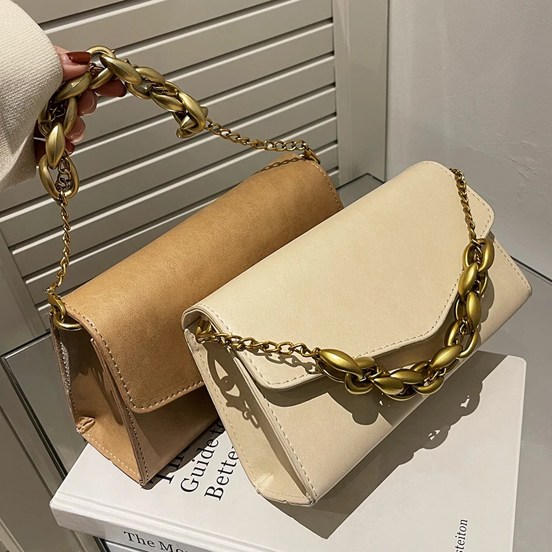 

2022 New Thick Chain Small Clutch PU Leather Crossbody Shoulder sling Bags for Women Spring Fashion Brand Handbags and Purses