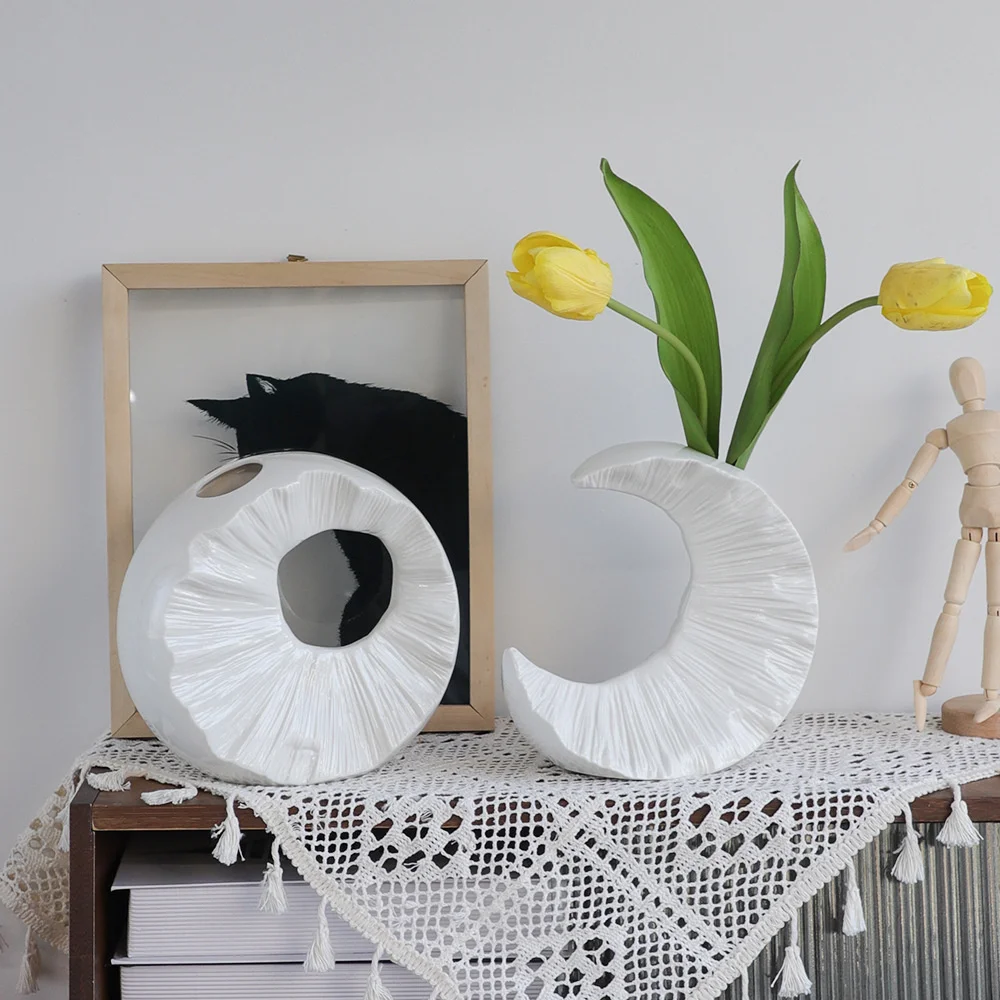 

Nordic Sun Moon Flower Vase Decorative Vases Modern Luxury Ceramic Glazed Vase Geometric Flowers Vase For Wedding Home Decor