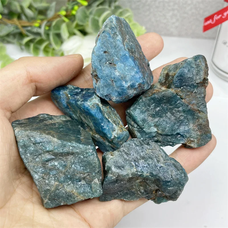 Натуральный синий апалитовый гравийный камень исцеление чакр минерал Lucky