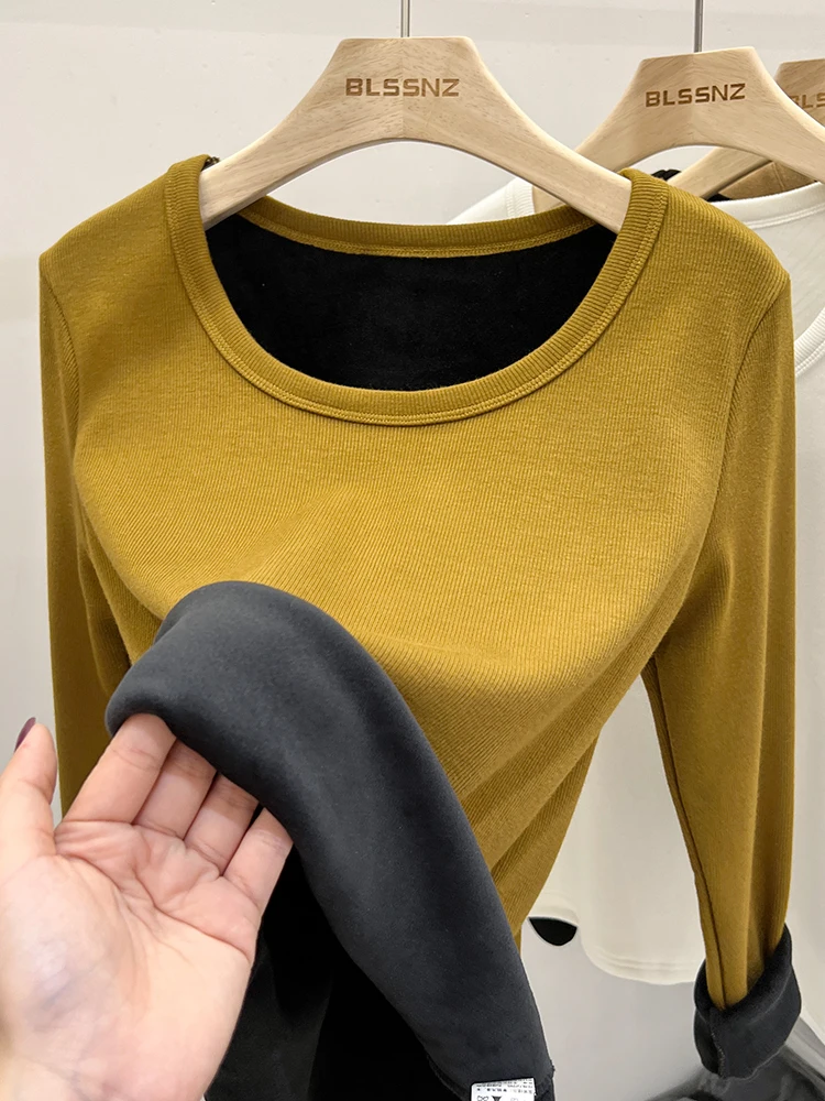 Утолщенная нижняя рубашка на флисовой подкладке с низким круглым вырезом