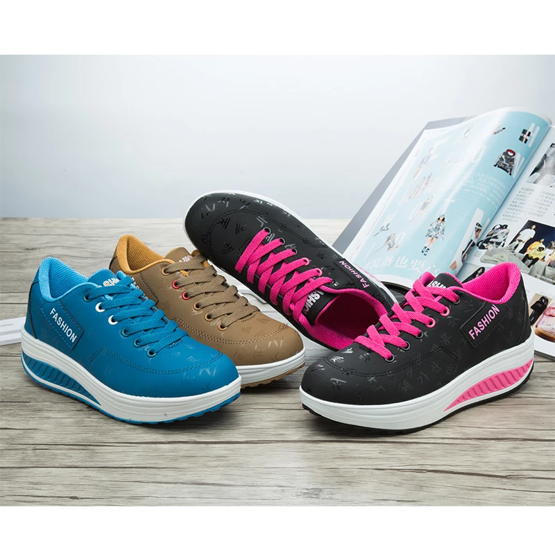 2022 New Arrival Running Sneakers Women Platform Rocking Shoes Casual Fashion Womens Chunky Designer Sneakers Zapatillas Mujer