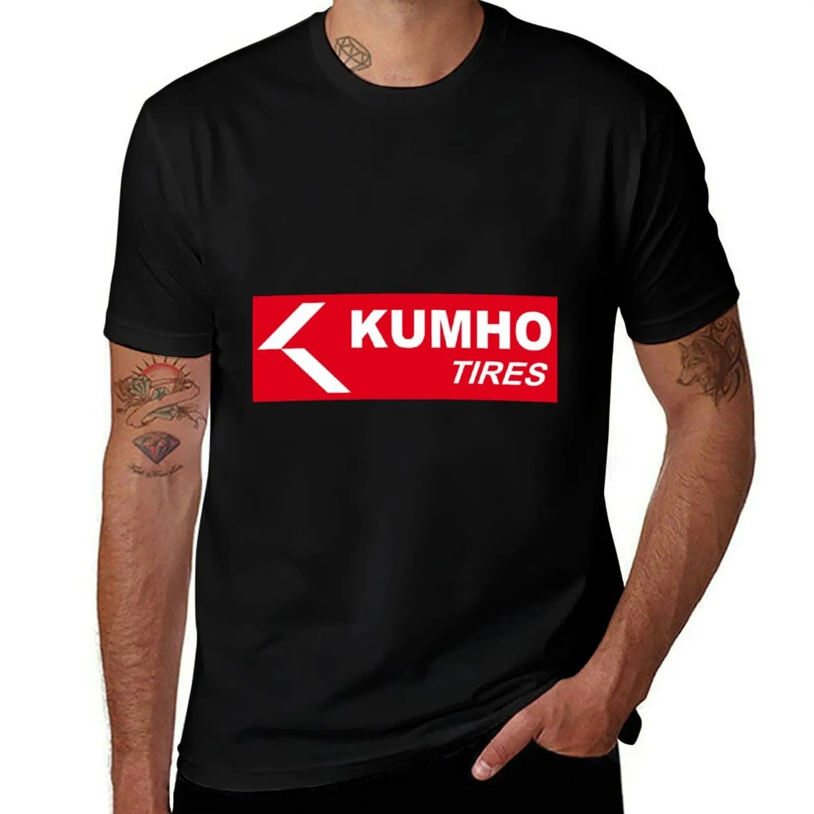 Фото Красная футболка Red Kumho Merch Tire Essential, спортивная дышащая футболка с короткими рукавами №1