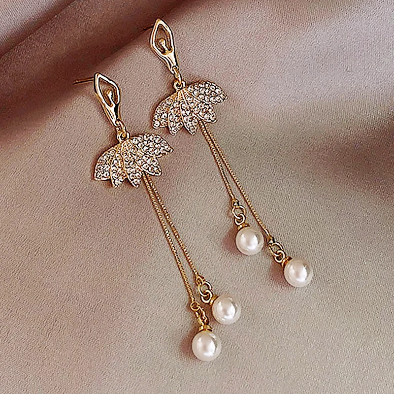 Новинка модные серьги-подвески золотого цвета с металлическим блеском несколько