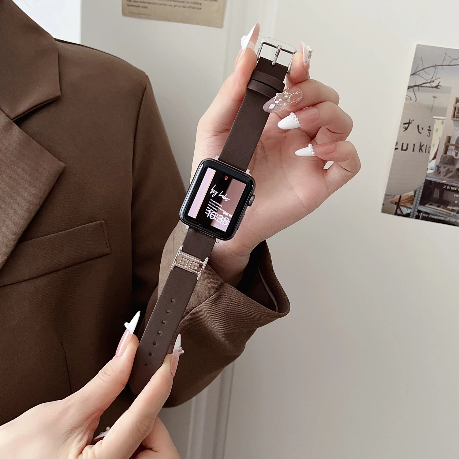 Модный золотой ремешок-браслет для Apple Watch S10 42 мм ремешок 38 40 41 44 45 46 элегантный