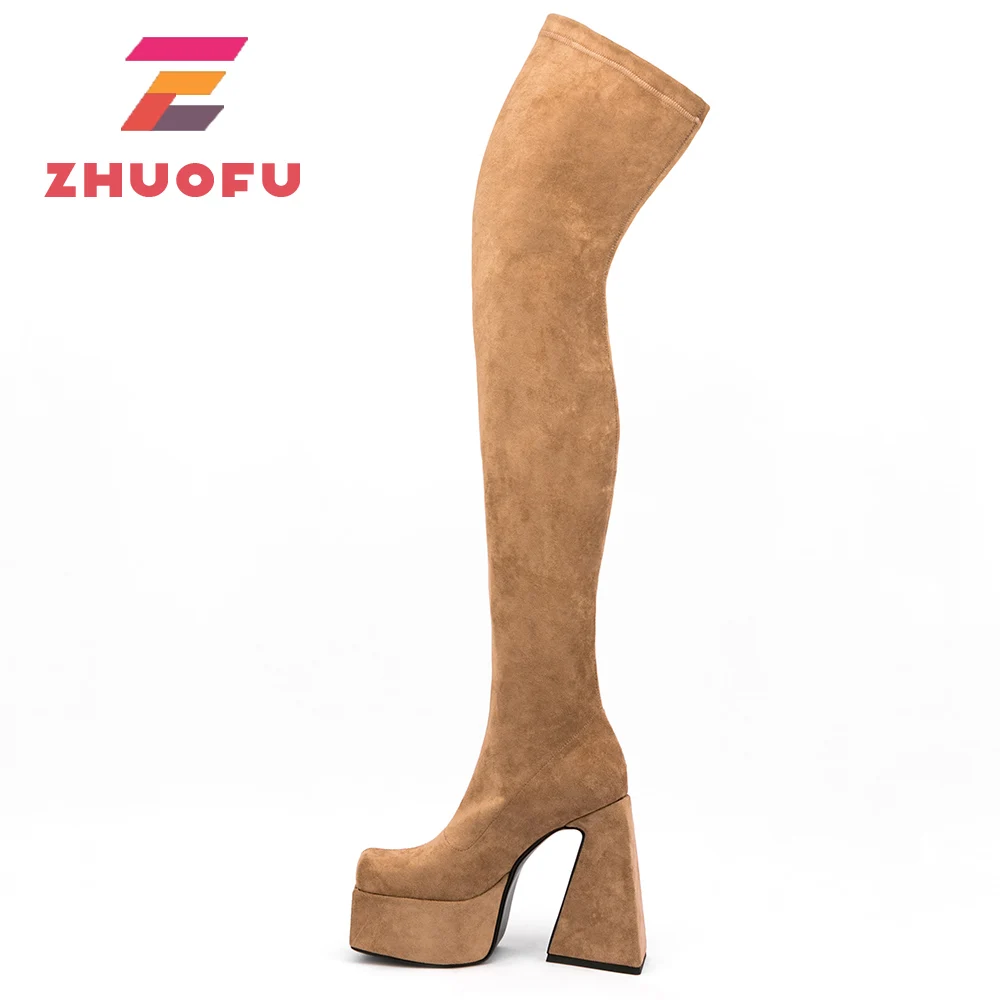 

Женские сапоги выше колена ZHUOFU, зимние эластичные сапоги с квадратным носком, на необычном блочном каблуке 11 см, из флока, без застежки, на пл...