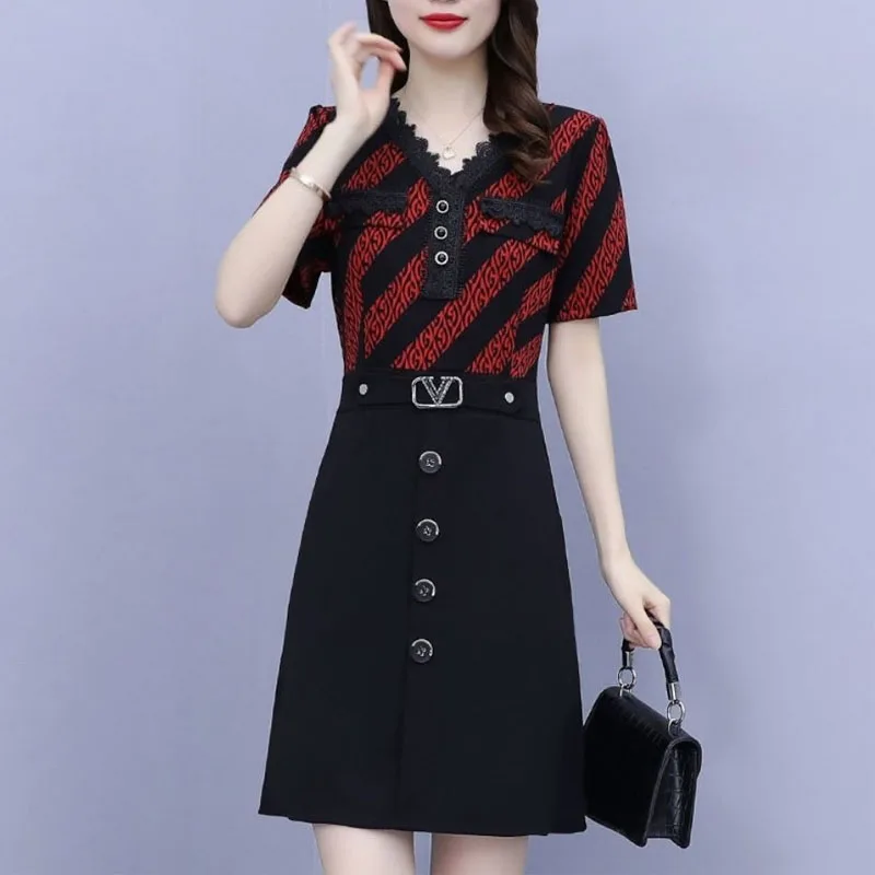 

Elegant Commute Women's Printed Lace V-Neck Dress Summer New Fashion Fake Two Pieces Button Spliced Casual Short Sleeve Dresses