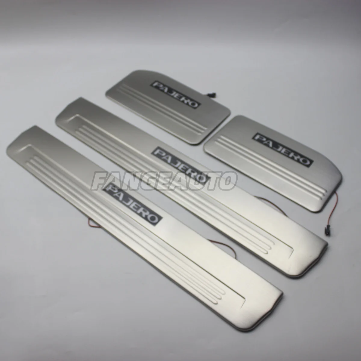 

Пользовательские для Mitsubishi Pajero V80 2006-2019 V73 V93 V97 Светодиодная накладка на порог из нержавеющей стали, защитная крышка для автоматических педалей