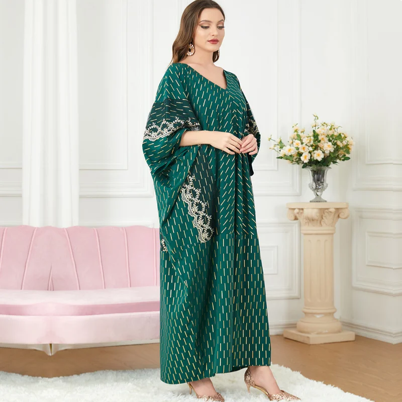 Clothes for Muslim Women 2023 Summer Muslim Women Fashion Long Sleeve V-neck Green Polyester Printing Long Abaya Muslim Dress