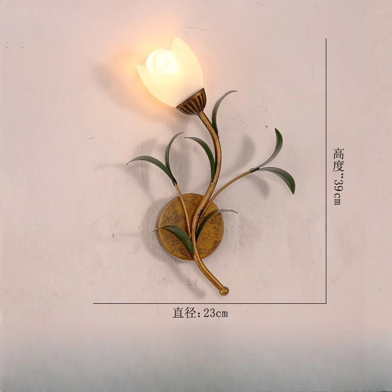 

Настенный светильник Claeted золотого цвета