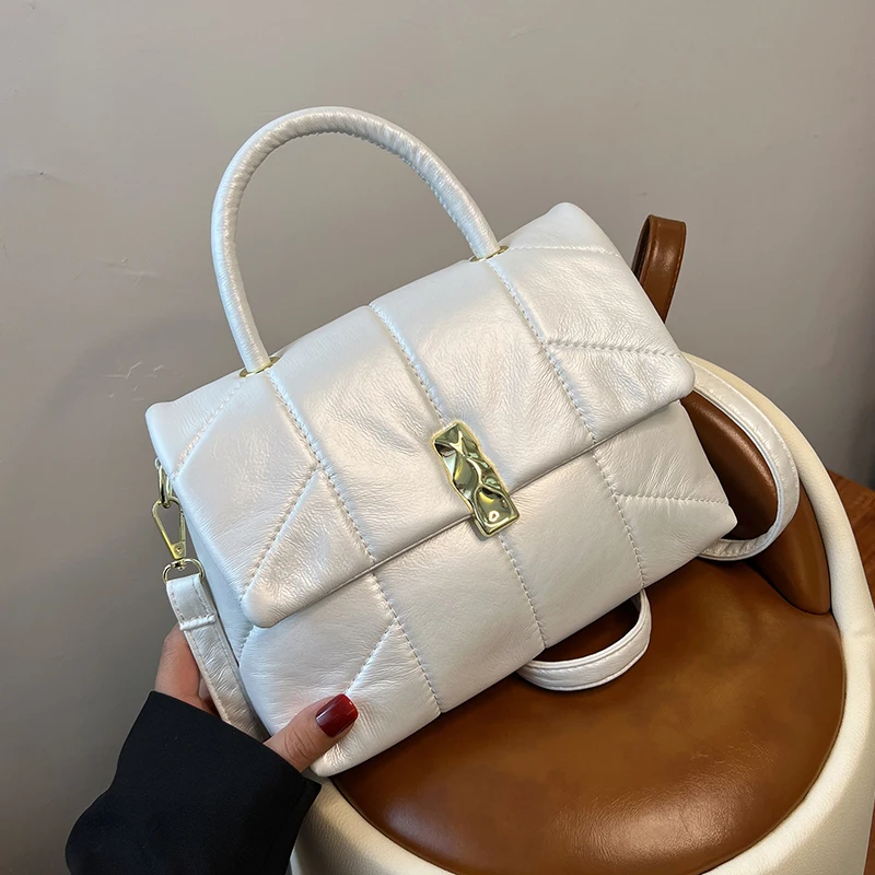 

2022 Winter Brand Designer Ladies Padded Shoulder Bags Handbag Hand Bag PU Leather Small Crossbody Bags for Women luxury