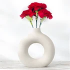 Круглые полые керамические вазы в скандинавском стиле для домашнего декора, белый цветочный горшок, Современная ваза, украшения для офиса и рабочего стола, украшение для комнаты, спальни