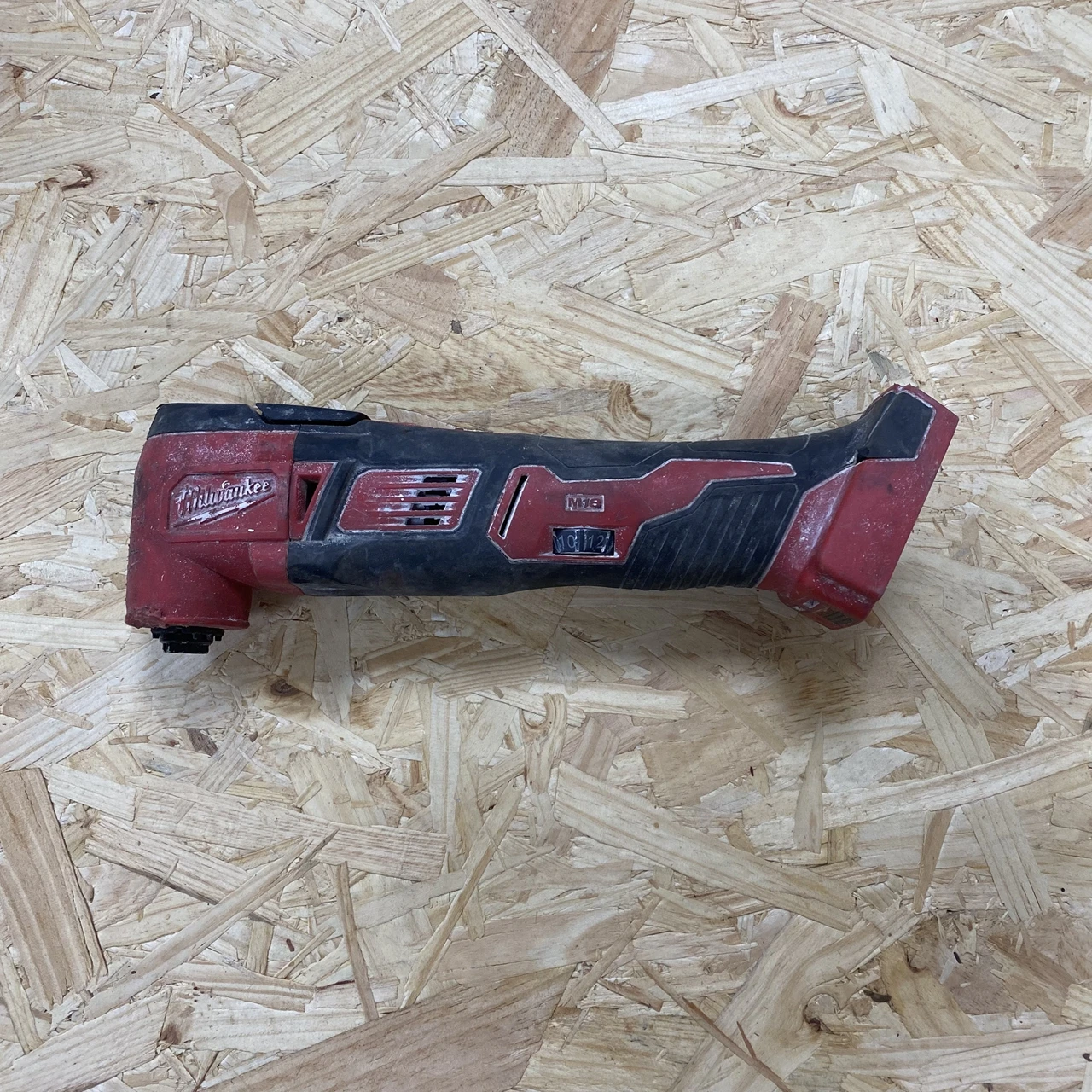 

Перезаряжаемый многофункциональный станок Milwaukee M18, универсальный станок для резки, б/у, только корпус