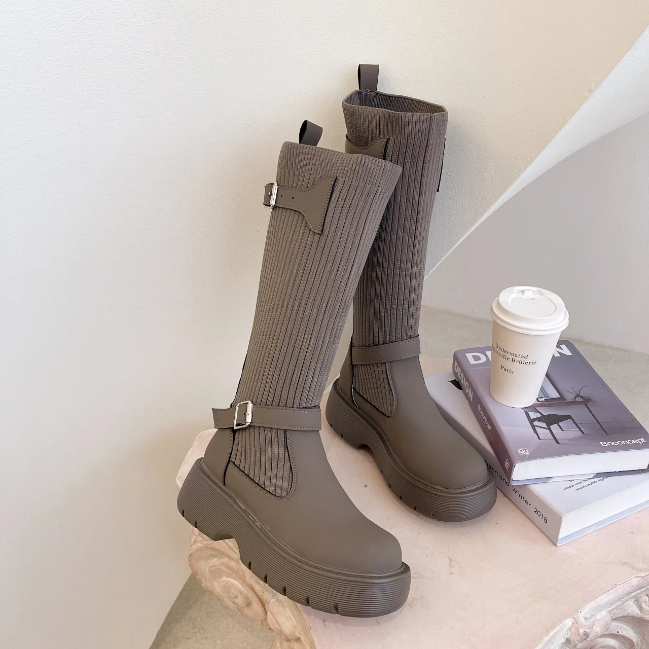 Женские брендовые высокие сапоги до колена на среднем каблуке с круглым носком