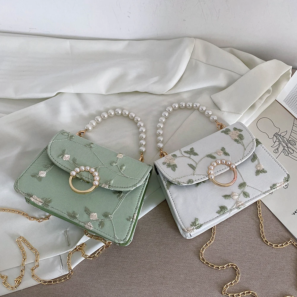 

Сумка-мессенджер женская из искусственной кожи, винтажная мини-сумка на цепочке с цветочной вышивкой, 2021